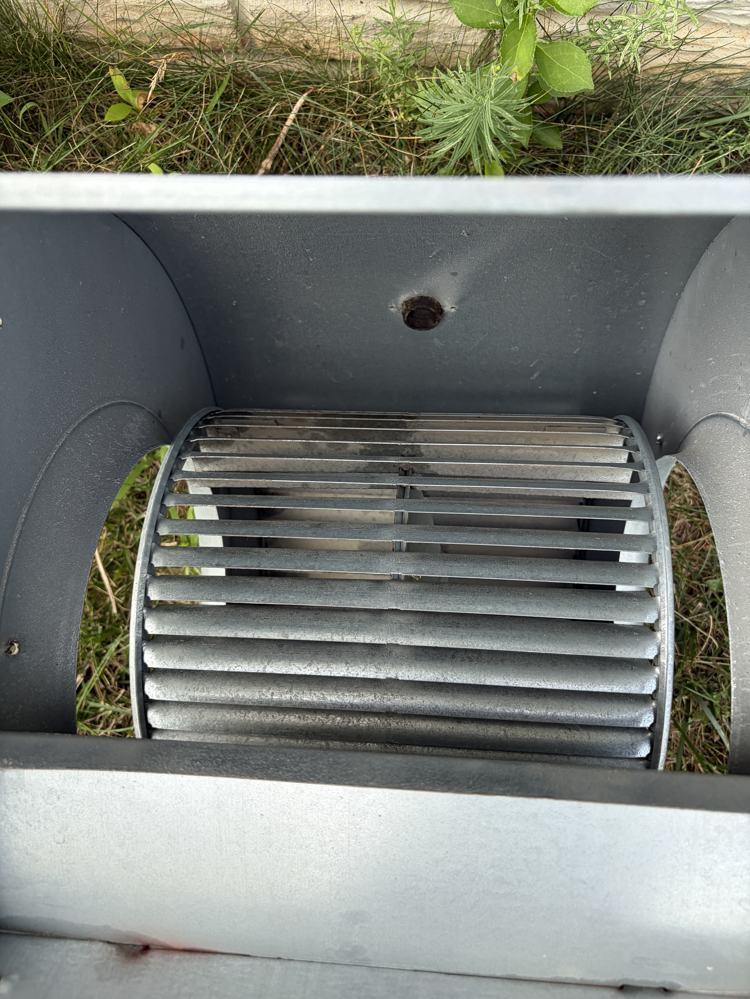 Blower wheel gleaming after removal and deep cleaning